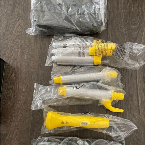 New DRYBAR Ulta Mixologist Interchangeable Hair Styling Curling Iron Wand Waver - Picture 3 of 3